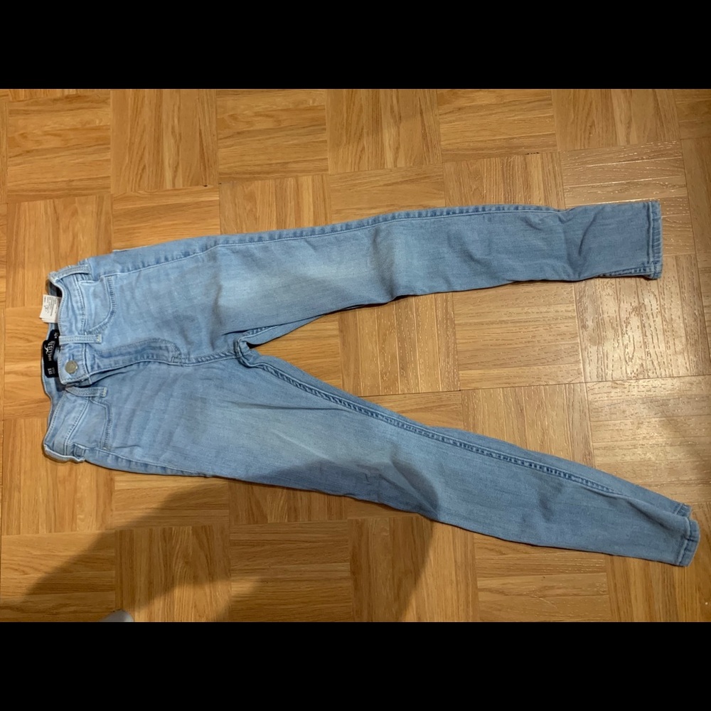 Hollister jeans